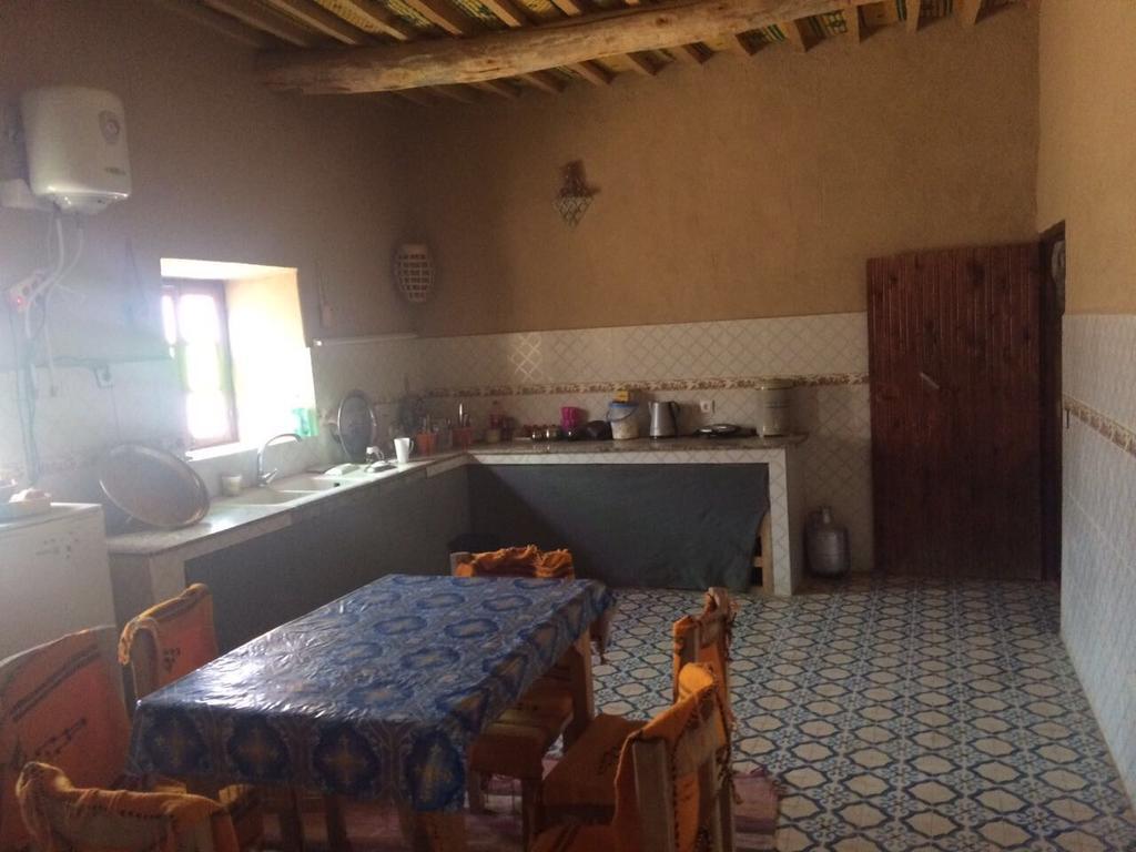 Gite D'Etape Traditionnel Berbere Ifri Exterior photo