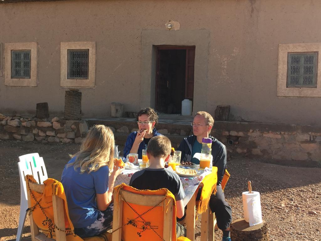 Gite D'Etape Traditionnel Berbere Ifri Exterior photo